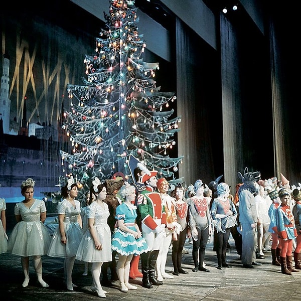 20. Новогодние елки всегда были чем-то сказочным и прекрасным!