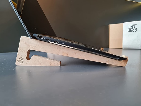 6. Deve Wood ahşap laptop standı.