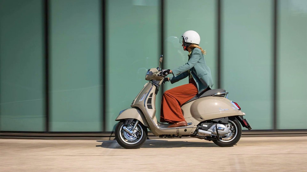 Vespa Fiyat Listesi Nisan 2023: Vespa Primavera, Sprint ve GTS Güncel Fiyatlar