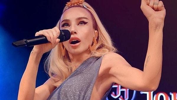 Şarkıcı Gülşen'in Nisan ayında verdiği bir konser sırasında söylediği sözler, Ağustos ayında sosyal medyada gündem olmuştu.