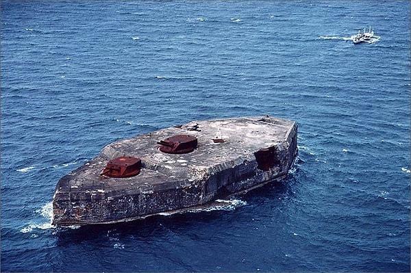 5. Filipinler'deki Fort Drum, İkinci Dünya Savaşı'nda bir savaş gemisi gibi görünmesi için tasarlanmış bir adadır.