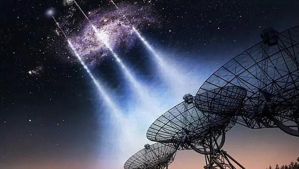 Hollanda'daki Westerbork Sentez Radyo Teleskopu'nu gözlemleyen bilim insanları, beş yeni radyo sinyali tespit ettiklerini duyurdular.