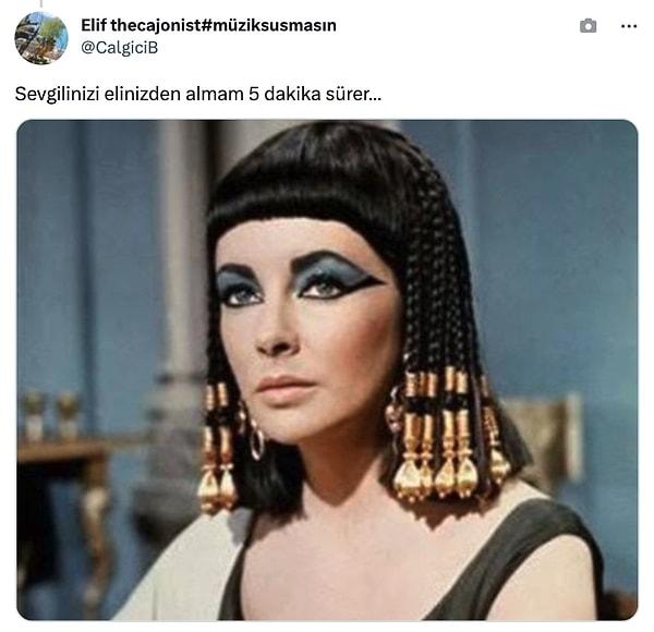 Kleopatra yine dönemin popi kızı olurdu sanki?