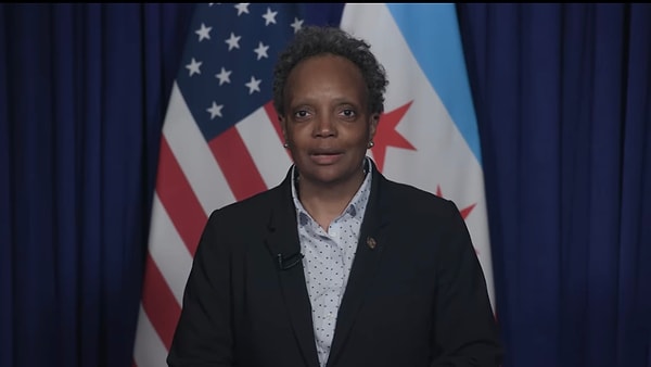 Chicago Belediye Başkanı Lori Lightfoot bahsi geçen olayla ilgili "Bu sorunları ilk kez yaşamıyoruz." açıklamasında bulundu.