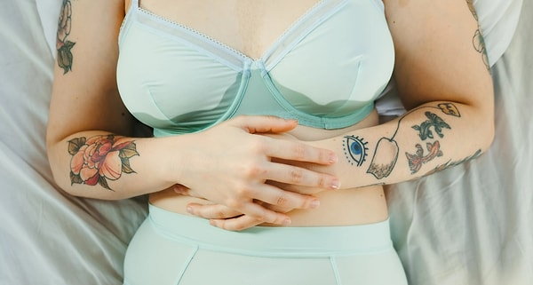 Как правильно справляться с чрезмерной потливостью груди