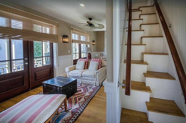 3. Лестница, по которой пьяным лучше не ходить...