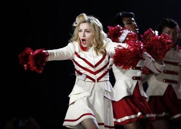 5. Madonna ilk istanbul konserini ne zaman vermiştir?