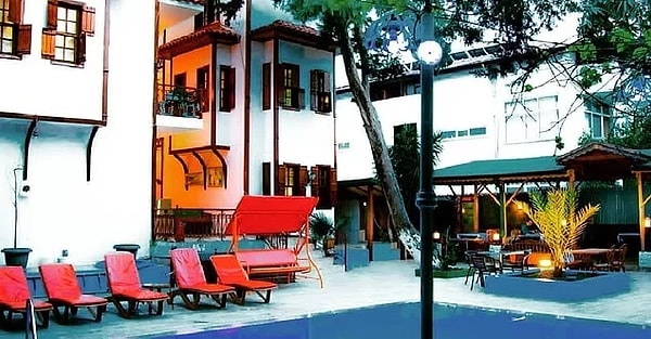 7. Calyptus Hotel