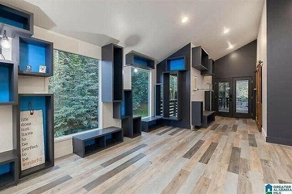 22. Пожалуй, икеи нам на сегодня достаточно...