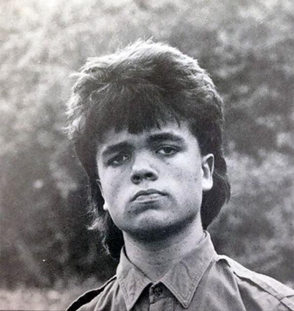10. Tyrion Lannister rolü ile tanıdığımız Peter Dinklage'in mezuniyet fotoğrafı, 1987: