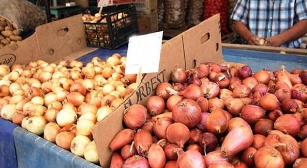 Bayraktar, gıda fiyatlarında Ramazan ayında marketlerde 39 üründen 30'unun fiyatını yükseldiğini açıkladı.
