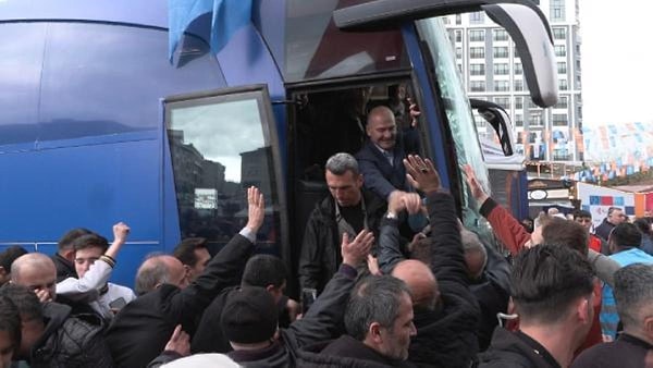 İçişleri Bakanı Süleyman Soylu, milletvekili adayı olduğu seçim bölgesinde vatandaşlarla buluştu.