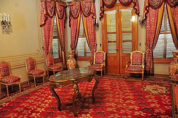 1. Hünkar Mansion, where Atatürk met his adopted daughter Sabiha Gökçen in his garden...