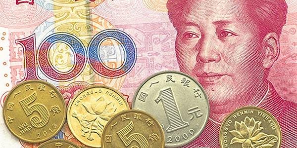 6. Banknotların üzerinde hem geçmişte hem de günümüzde Çin'in bazı komünist liderlerinin resimleri bulunmaktadır.