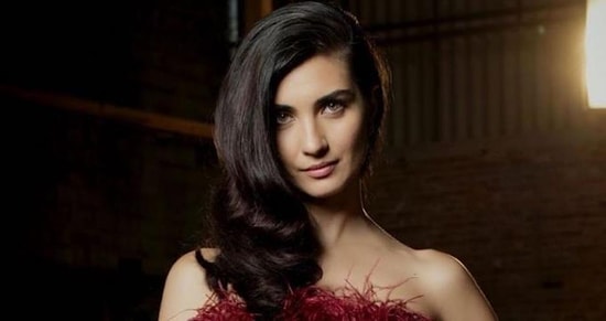 Tuba Büyüküstün: The Timeless Beauty of Turkish Television