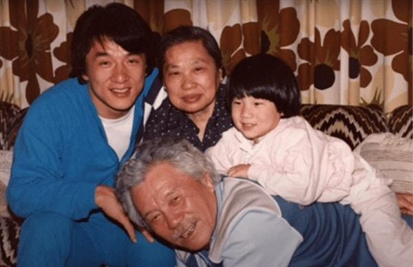 7. Jackie Chan'in babası ajan, annesi ise uyuşturucu satıcısıymış!