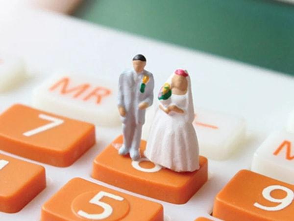 6. Maddi olarak problemleriniz söz konusuysa düğün öncesinde bankların verdiği "evlilik" kredilerinden faydalanabilirsiniz.