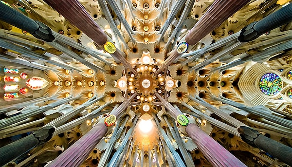 2. Sagrada Familia Katedrali'nin içi 😍