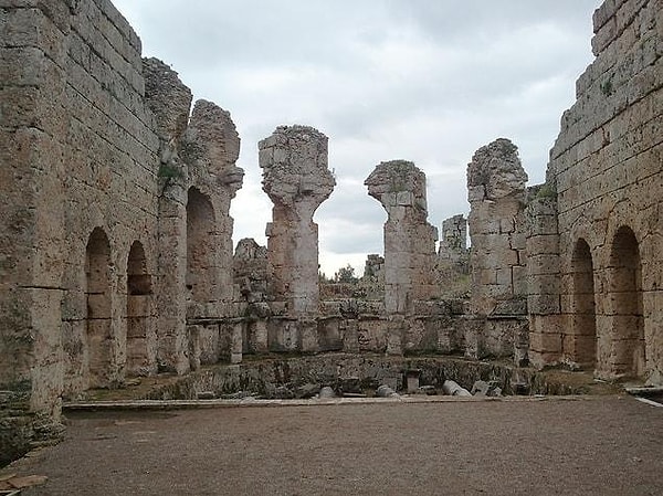 Perge south bath