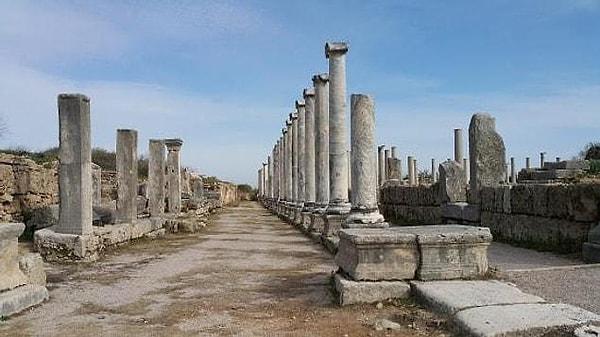 Columned street in Perge