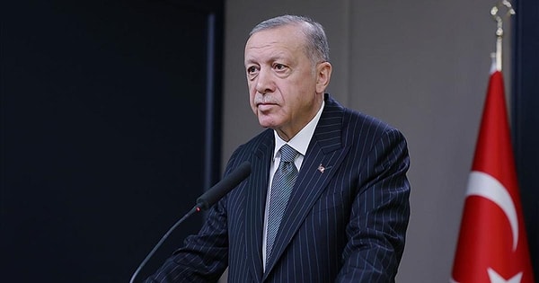 Ankete katılanların yüzde 44,7'si Cumhurbaşkanı Erdoğan yanıtını verdi.