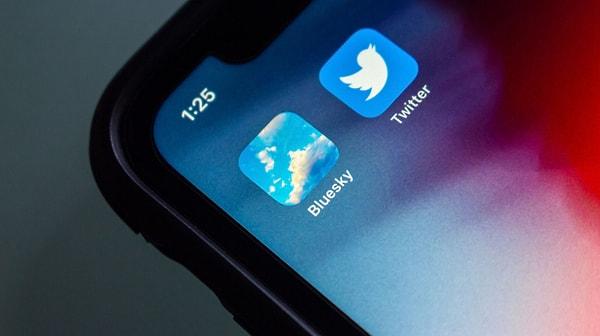 Kötü günler geçiren Twitter için alternatif olarak gösterilen Mastodon ve Hive gibi platformlardan çok daha fazla ilgi gören Bluesky'ın ilerleyen günlerde daha çok kullanıcıya erişmesi bekleniyor.