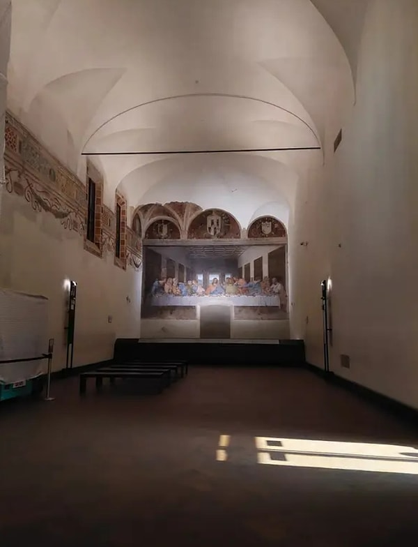 4. Вот так выглядит «Тайная вечеря» Леонардо да Винчи вживую: