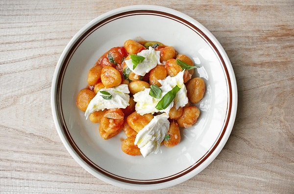 6. После десерта нужно съесть что-то полезное: