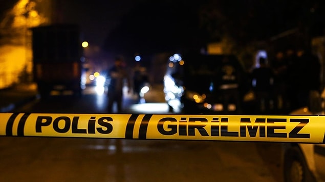 Olay yerine yakın olan ve silah seslerini duyan Yunus ekipleri, Aypek'in koruması ve şof&ouml;r&uuml; olan Halil G'yi olayda kullandığı silahla birlikte yakaladı.