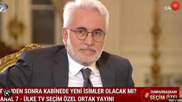Ülke TV Genel Yayın Yönetmeni Hasan Öztürk, Erdoğan'a sorularını yöneltirken bir anda ayağa kalktı ve yayın kesilmeden ''eyvah eyvah sesleri'' duyuldu