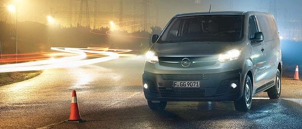 Opel Vivaro Cargo fiyat listesi Nisan 2023