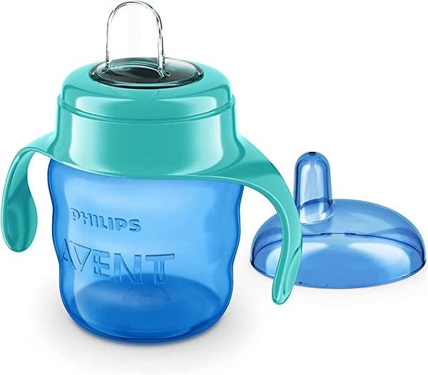 17. Philips Avent eğitici damlatmaz bardak ile bebeğiniz suyunu kolaylıkla içecek...