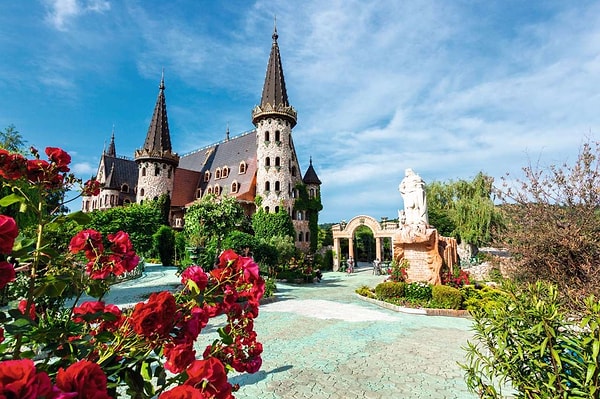 2. На каком континенте находится Болгария?