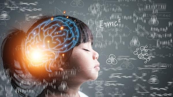 Bilim dünyasında çocukluk, uzun süredir beyin gelişimi için kritik bir dönem olarak görülüyor ve halk sağlığı araştırmalarının çoğu bu döneme odaklanıyor.