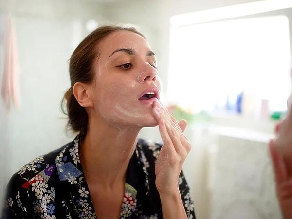 Cilt tipinize uygun olan en iyi yüz temizleme jellerini merak ediyorsanız;