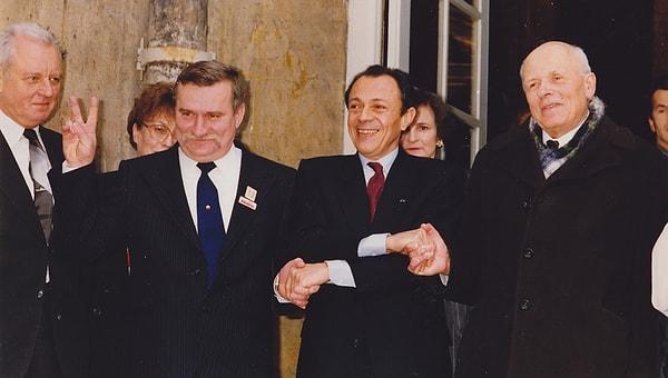 Saharov burada altı yıl geçirdikten sonra hem dönemin hem de SSCB’nin son lideri olan Mihail Gorbaçov, onun 1986’da Moskova’ya geri dönmesini istedi. Gorbaçov döneminde Saharov, Halk Temsilcileri Kongresi'ne demokratik bir reformcu olarak seçildi.