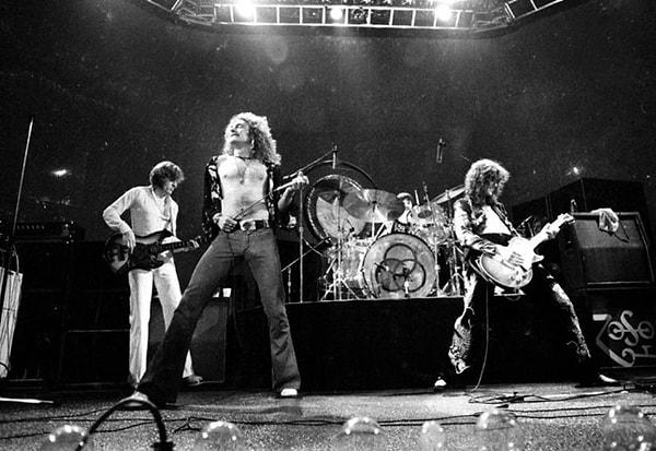 Konserde Led Zeppelin'le olduğunu hayal et. En sevdiğin şarkı çalınacak, hangisi olsun?