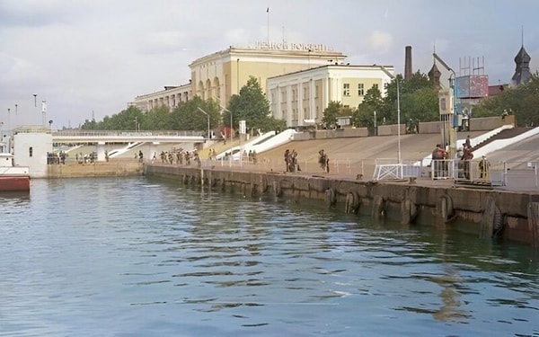 4. Речной вокзал (1975 год).