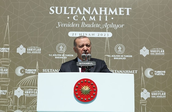 Erdoğan, açılışta yaptığı konuşmada muhalefeti hedef göstererek şu ifadeleri kullanmıştı: