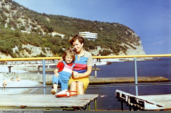 12. Никитский пляж (Ялта, Крым, 1985 год).