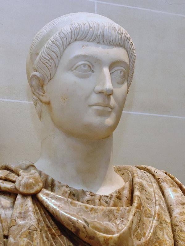 27 Şubat 272'de doğan Konstantin, 306-337 yılları arasında hüküm sürmüştür.