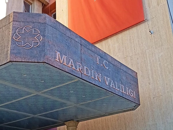 Mardin Valiliği, 2 Mayıs 2023 Salı günü bir duyuru yayınladı. Mardin'e bağlı Nusaybin ilçesindeki mülki sınırlar içerisinde bulunan kırsal bölgede terör örgütü üyelerinin bulunduğu değerlendirildi.