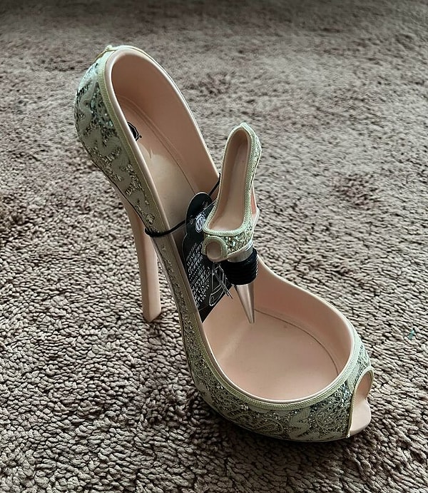 20. «Я (30-летний мужчина) попросил на „Тайного Санту“ спортивный инвентарь, а получил это»