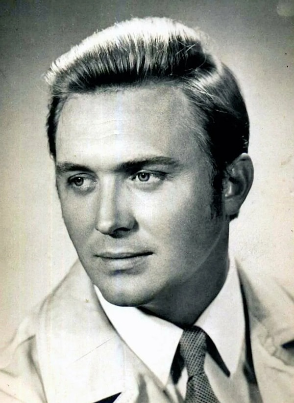 Черная полоса и незаконная валюта