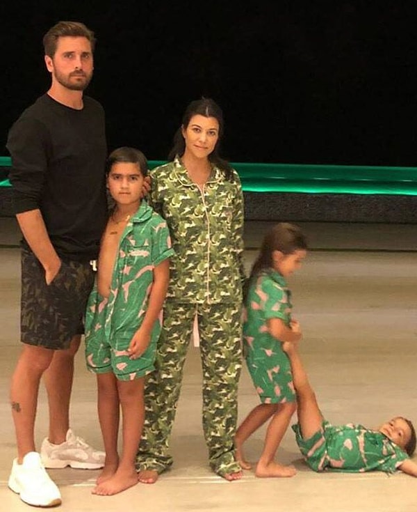 E Kardashian ailesinde kaos ve entrika bol olunca Scott Disick'in de payına düşeni aldığı söylenebilir...