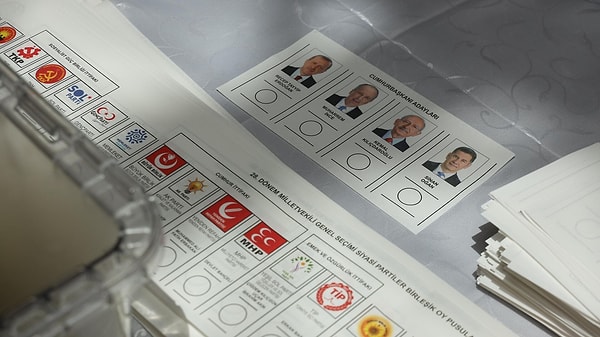 14 Mayıs Pazar günü yapılacak olan 2023 Cumhurbaşkanlığı ve 28. Dönem Milletvekili Genel Seçimleri gündemden düşmüyor.