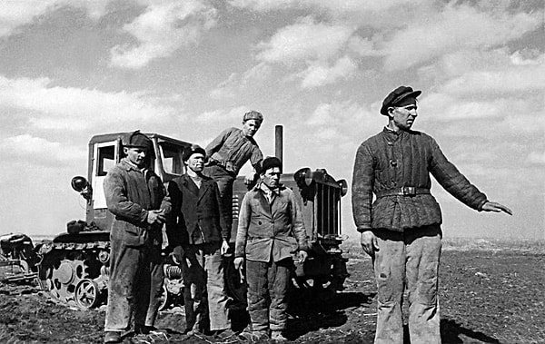 5. Надо сказать, что телогрейки прижились и в тылу.