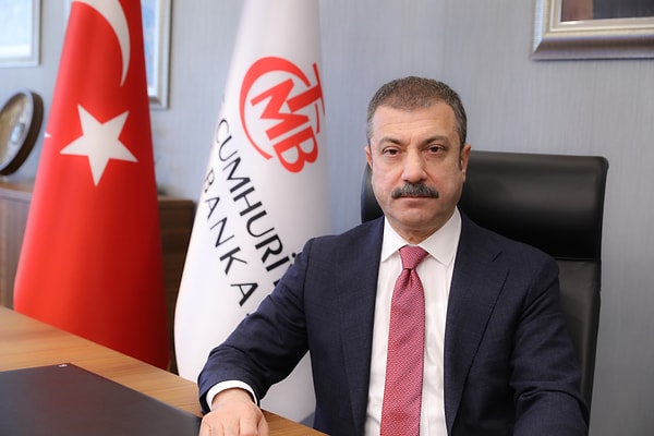 Kavcıoğlu, sunumunu bitirirken, "bir sonraki toplantıda İstanbul'da görüşmek" dileğini iletti. Söylemi gelecek hafta seçimler nedeniyle dikkat çekince de Merkez Bankası'nın İstanbul Finans Merkezi'ne  taşınması minvalinde dileğini ilettiğini vurguladı.
