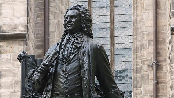 Johann Sebastian Bach'ın müzikal mirası, 1100'den fazla enstrümantal ve vokal eseriyle sürdürülebilir bir değer taşımaktadır.