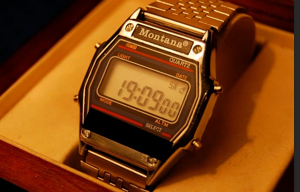 7. Сколько было мелодий в знаменитых в 80-90-ых часах Montana?